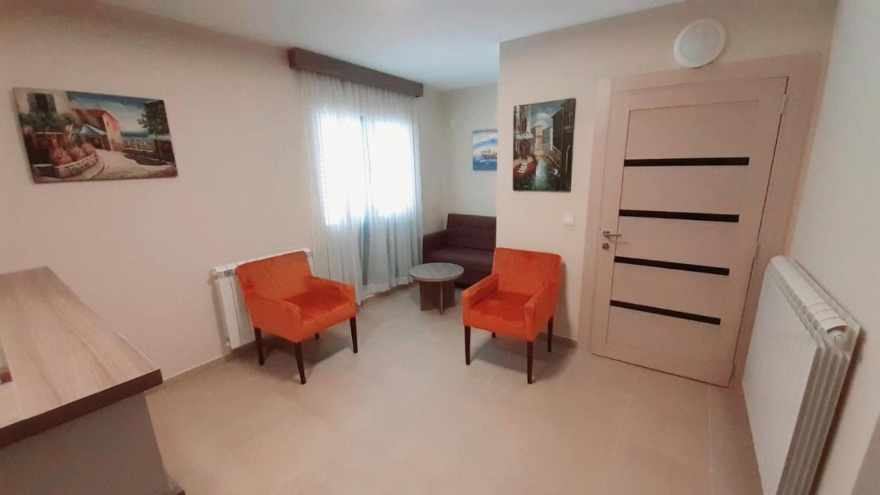 Pilon Guest house